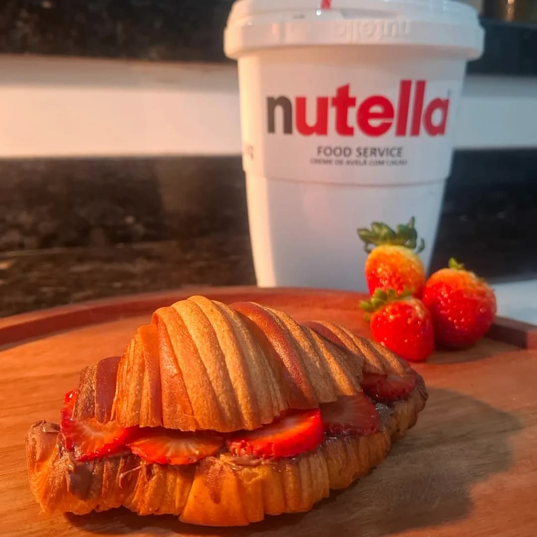 Croissant Artesanal com Recheio de Nutella!